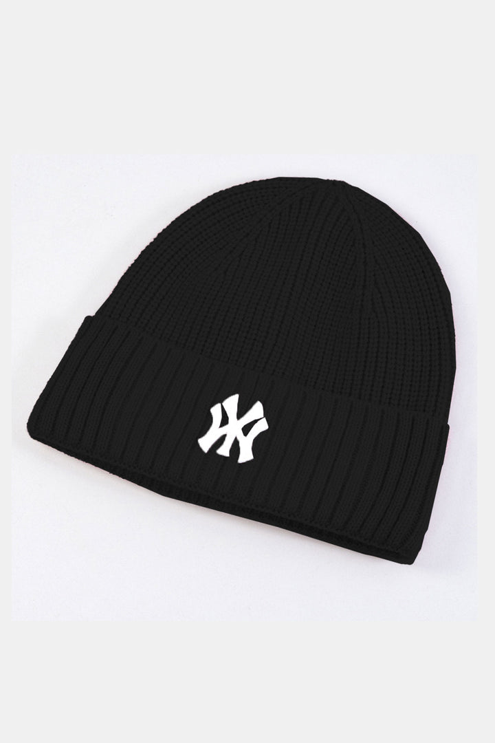 Black NY Classic Knitted Beanie - W23 - UBH0026